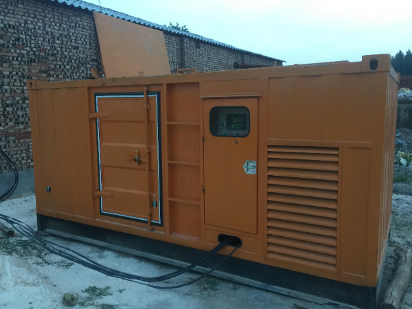 建阳发电机组长期使用中，电缆线的敷设路径有哪些要求？